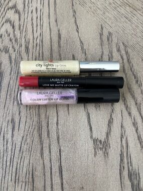 Laura Geller Lip Bundle – Gloss + Matte Lip Crayon (3 Pieces)